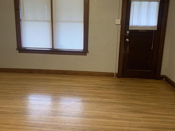 2nd image of 3442 Greenwood Blvd #1F
