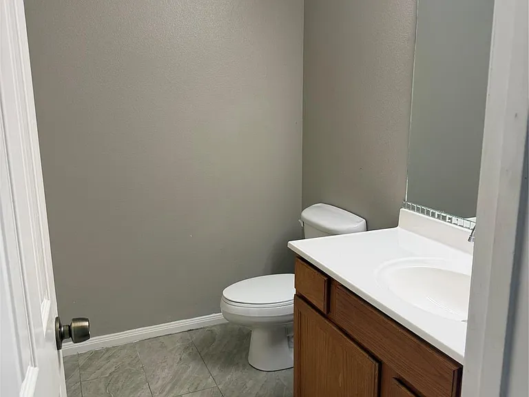 3922 Davenport St #A — Photo 15