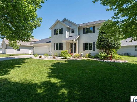 2nd image of 556 Ivy Ln