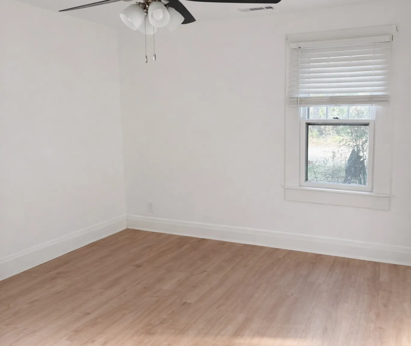 1522 Central Avenue - 2A — Photo 4