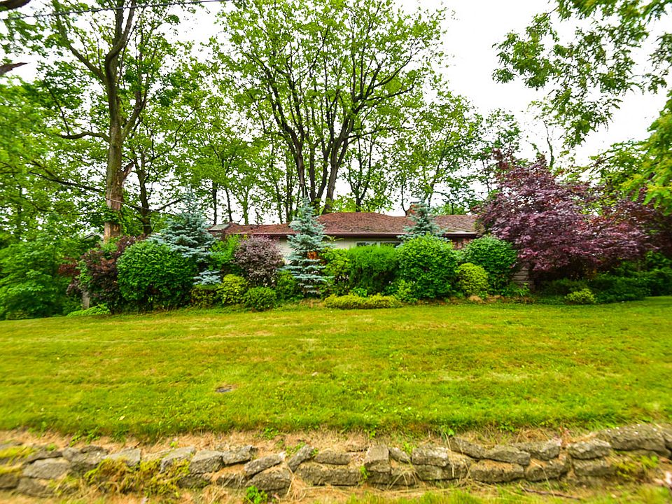 1st image of 5423 Pinehill Dr