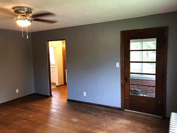 3rd image of 2855 Montana Ave APT 4