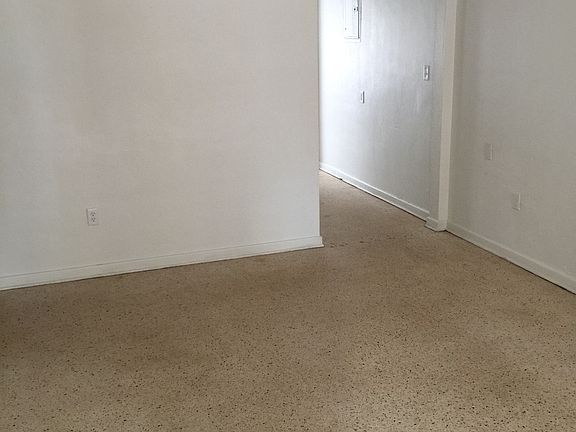 2nd image of 2721 Grand Ave