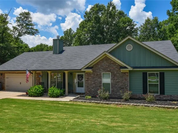 44 Sparrow Ct, Jefferson, GA 30549