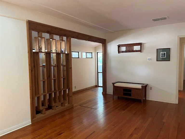 1211 Ruth Ave — Photo 7