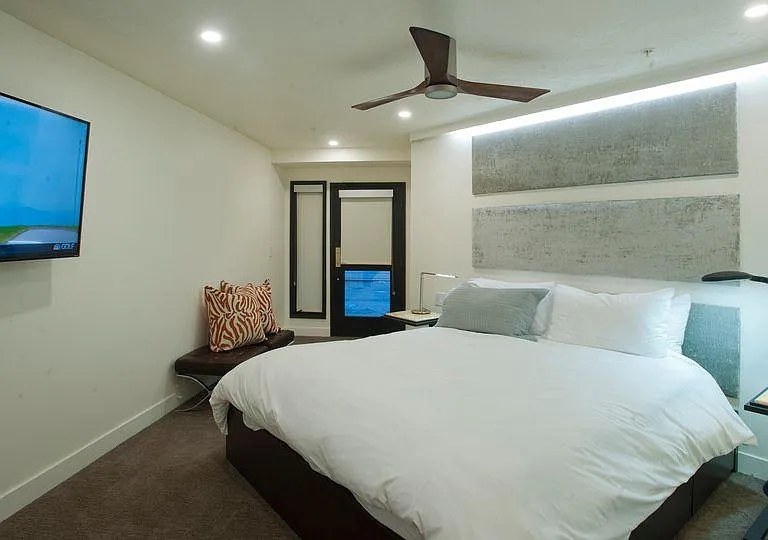 1474 Deer Valley Dr — Photo 2