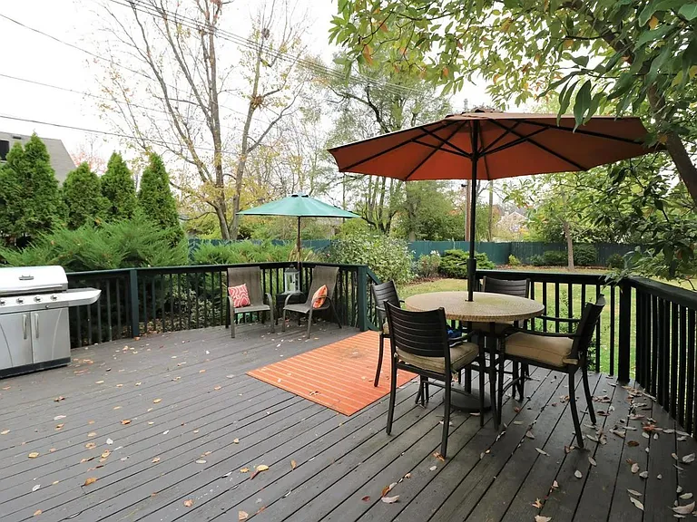 1609 Carolyn Dr — Photo 41