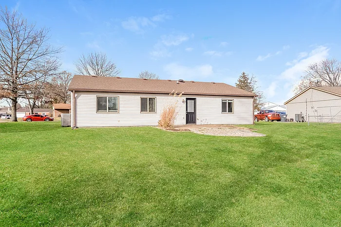 1233 Plymouth Rock Way — Photo 10