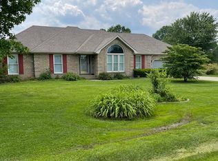 215 Kamp Dr, Mount Washington, KY 40047