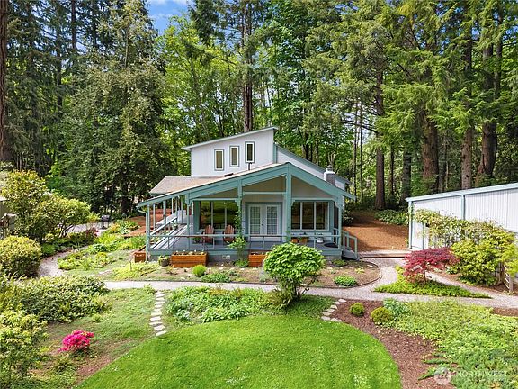 2nd image of 2815 46th Avenue NW