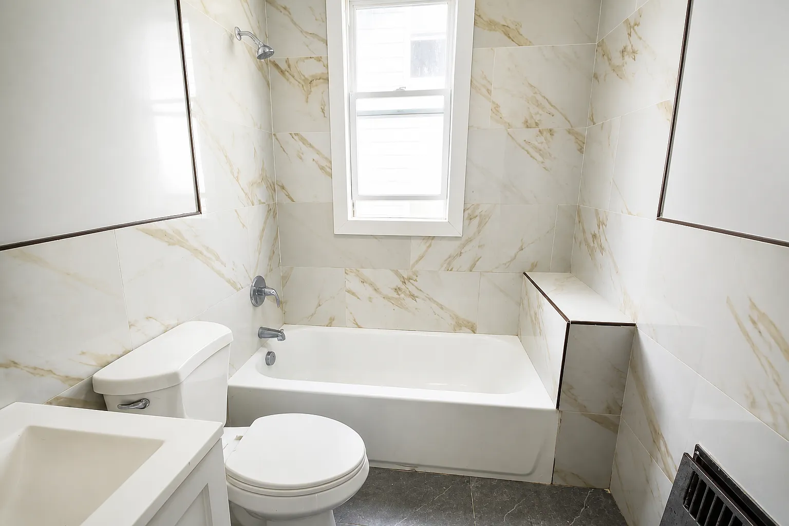 3 bed, $2,175 — Photo 3