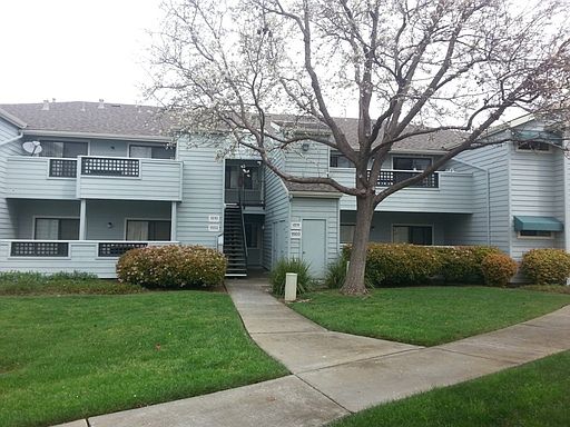 1st image of 1201 Glen Cove Pkwy APT 1613