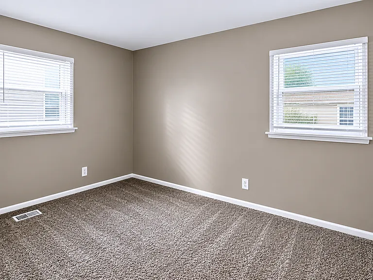 3938 Biscayne Rd — Photo 10