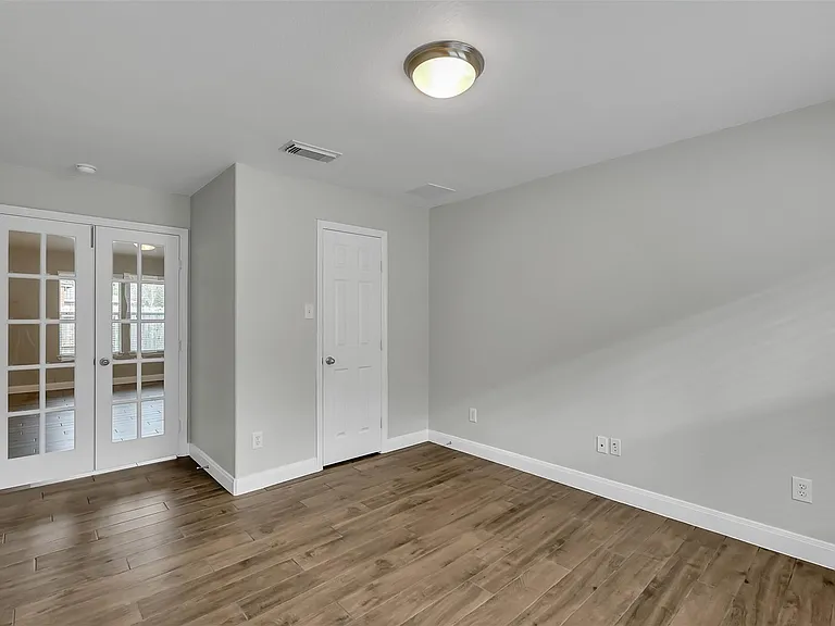 3011 Crescent Oaks Park Ln — Photo 13
