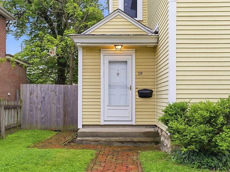 19 E Mithoff St — Photo 29