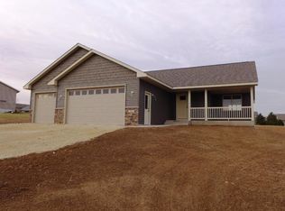 981 S Kelly Rd, Ellsworth, WI 54011