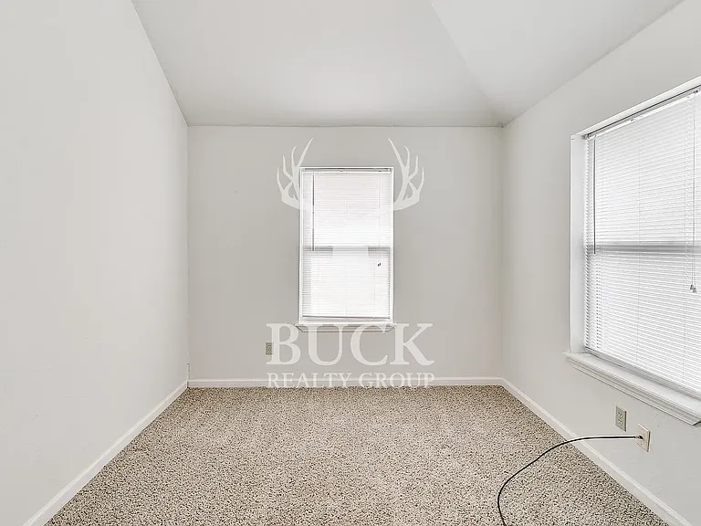 1201 Stansell Dr — Photo 23