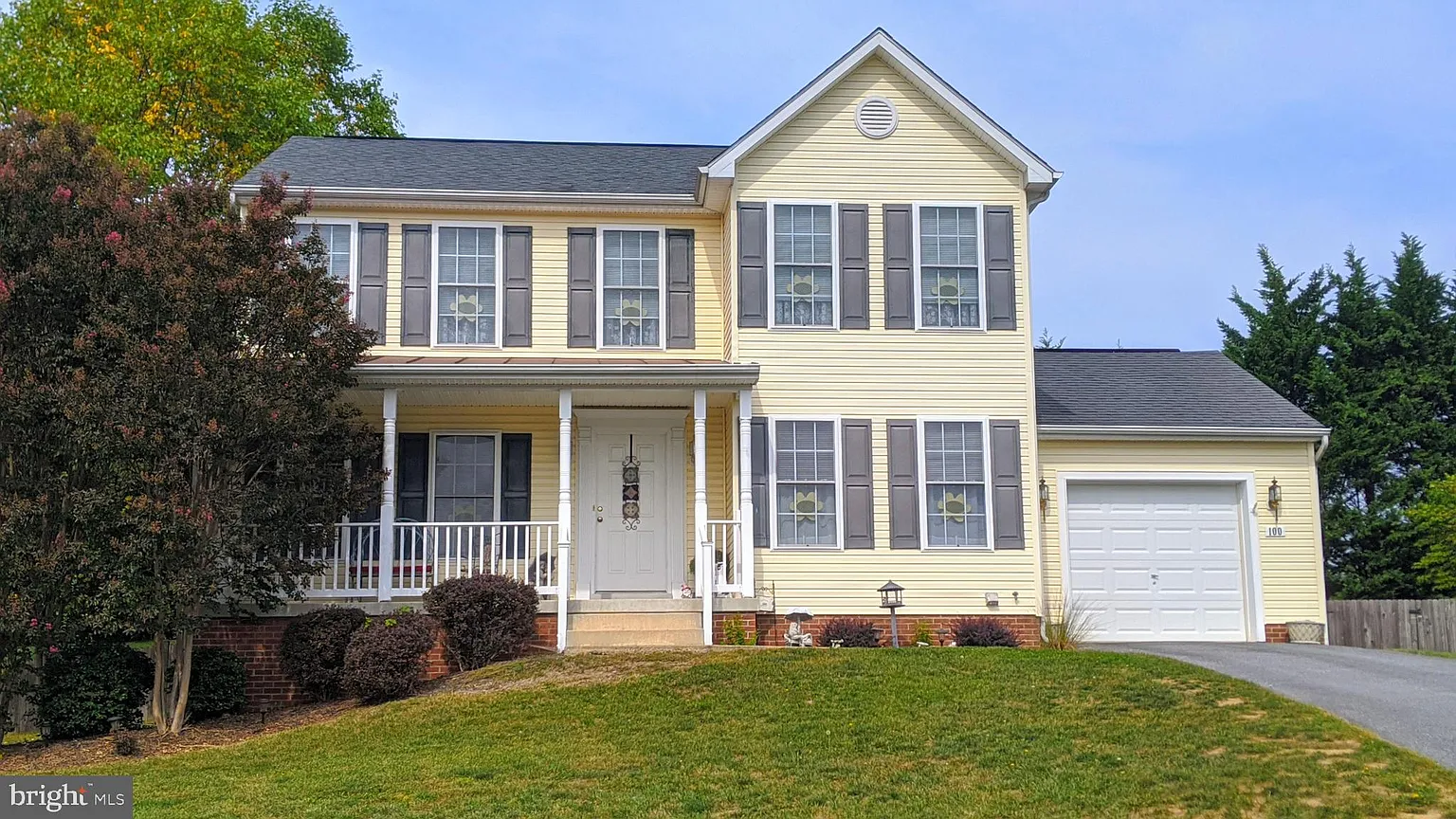 100 Drew Cir photo 1