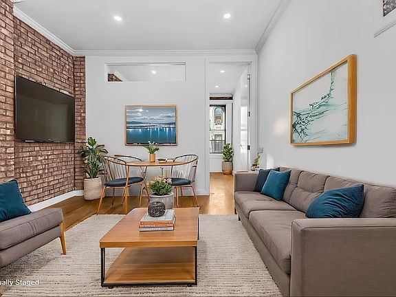 2nd image of 205 W 95th St APT 4F
