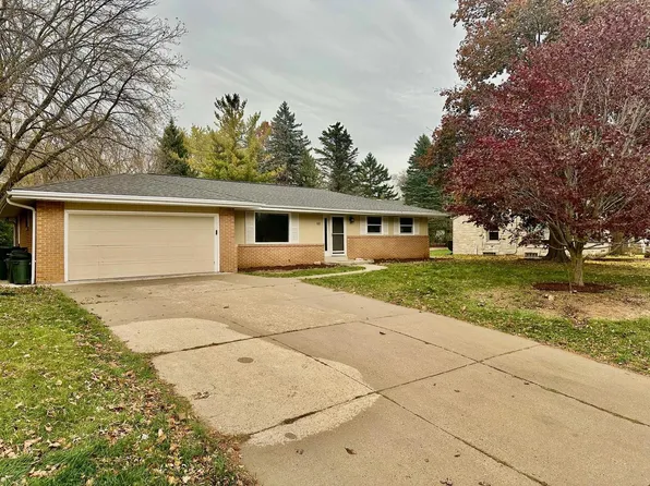 512 West Montclaire AVENUE, Glendale, WI 53217
