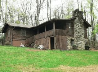 128 Hattie Osteen Rd, Zirconia, NC 28790