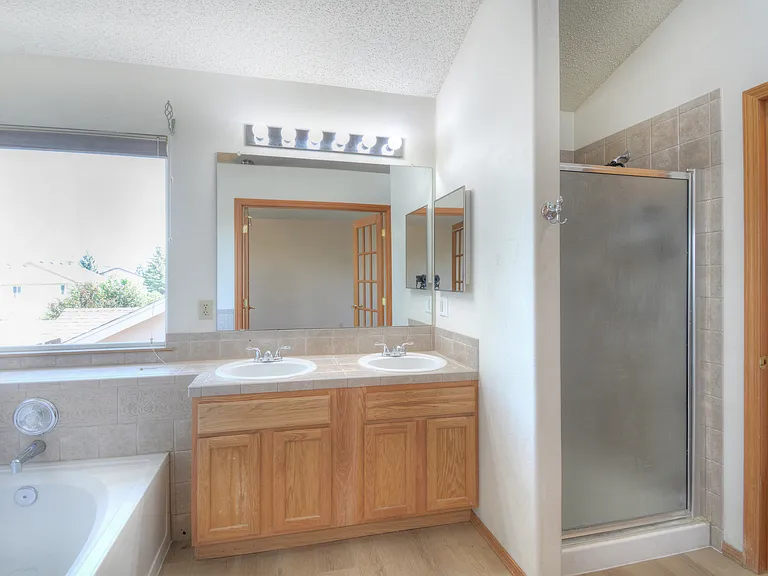2244 Pinyon Jay Dr — Photo 4