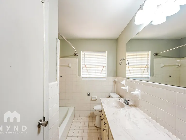 1712 Sam Dr — Photo 20