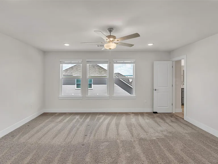 15607 Ellinger Dr — Photo 18