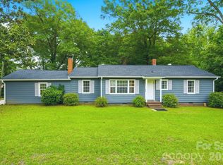 2190 S Dobys Bridge Rd, Fort Mill, SC 29715