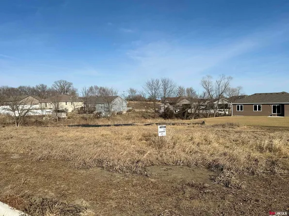 420 Evergreen Cir, Bennet, NE 68317