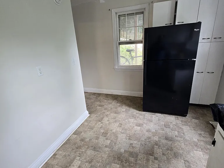 610 Monroe St #B — Photo 2