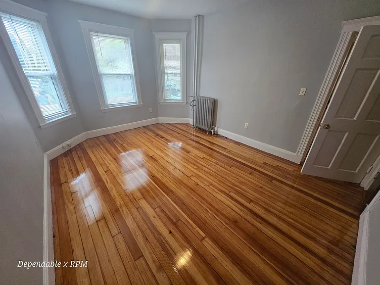 21 Theodore St — Photo 8