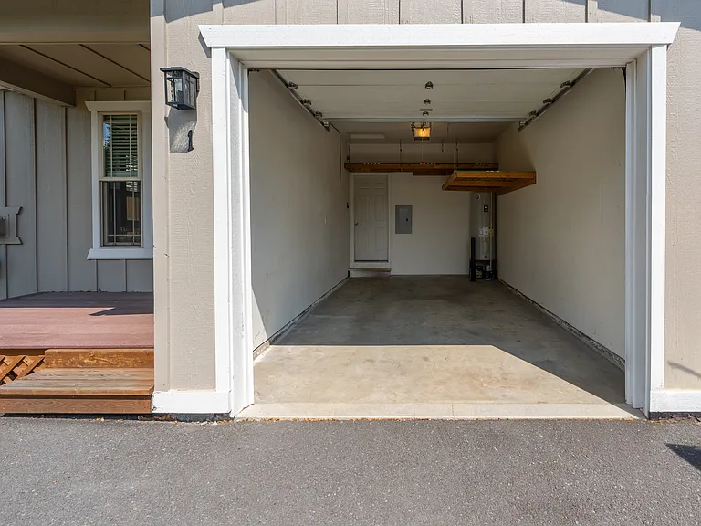 898 NE Hidden Valley Dr #1 — Photo 30