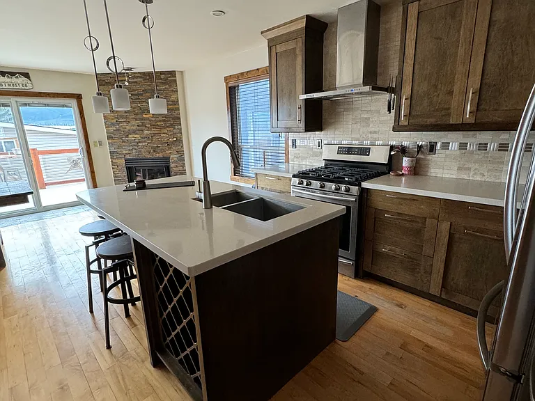 127 Moraine Rd — Photo 5