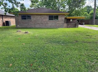 24675 Pecan Place Dr, Plaquemine, LA 70764