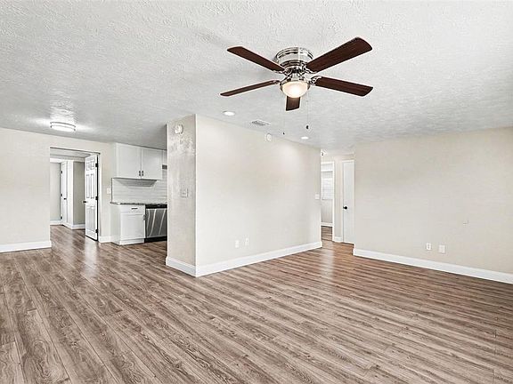 4th image of 4113 Kibler Ln