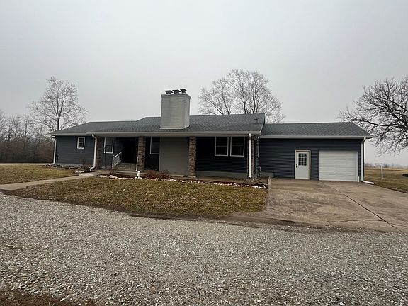 3rd image of 23498 Dogwood Ln