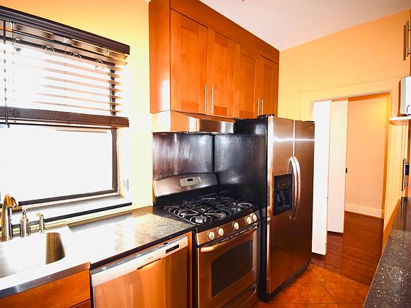 3rd image of 9034 148th St #E1