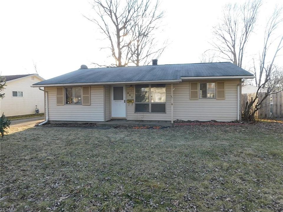 1st image of 441 Pecan Dr