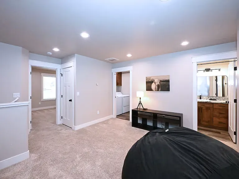 525 N 4th St #2 — Photo 21