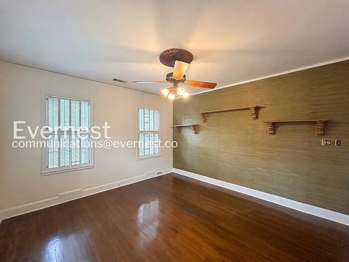 756 S Willett St — Photo 17