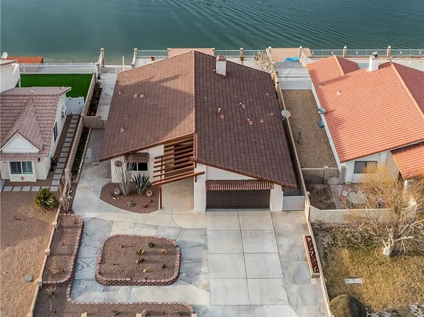 14426 Jamaica Ln, Helendale, CA 92342