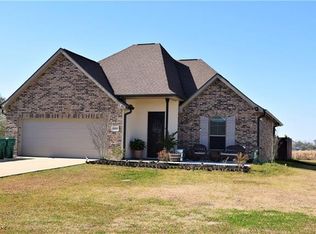 602 Chestnut St, Iowa, LA 70647