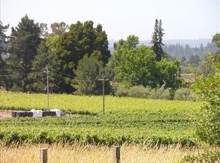 2260 Olivet Ln, Santa Rosa, CA 95401