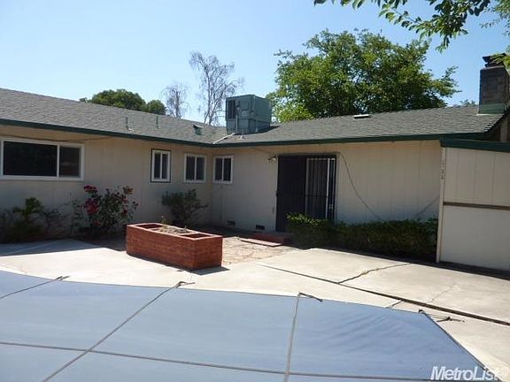 3rd image of 231 E Glencannon St