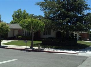 1011 Oak St, Hollister, CA