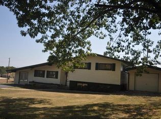 4 Lady Sioux Ln, Hannibal, MO 63401