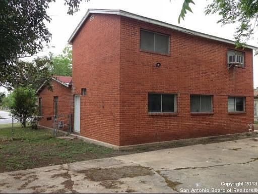 1st image of 103 Lansing Ln