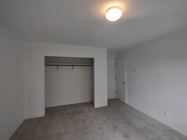 601 Sunset Ave NE #D — Photo 16