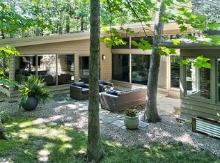 777 Sheridan Rd, Highland Park, IL 60035